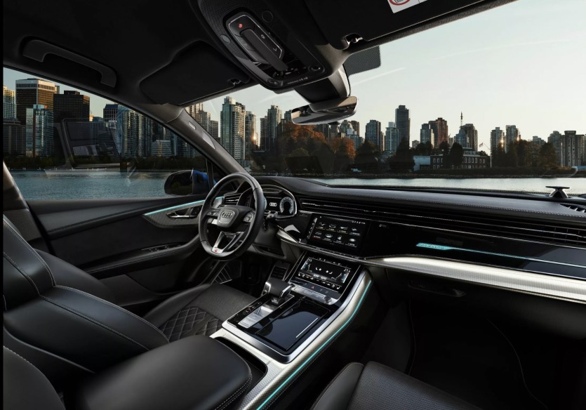 Immagine interni nuovo Q7 2014