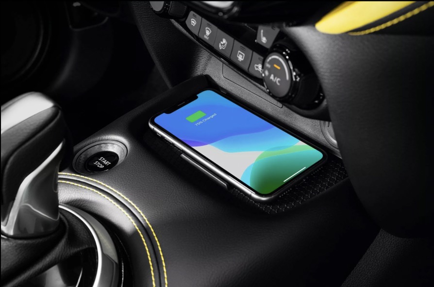 Ricarica wireless smartphone nuova Nissan Juke 2024