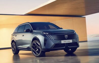 Nuovo suv elettrico a 7 posti Peugeot E 5008