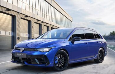 Nuova VW Golf R Variant