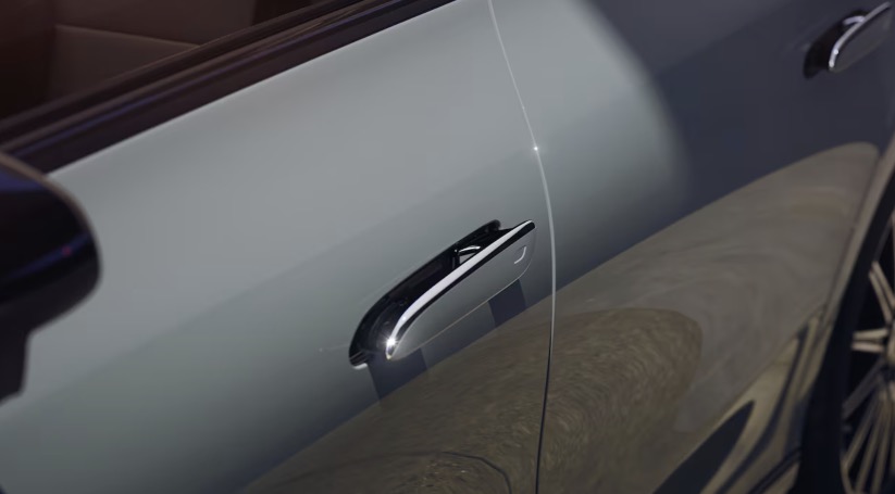 Dettaglio maniglie nuova Mercedes CLA 2025