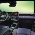 Foto interni nuova Renault 5 E Tech Electric 2025