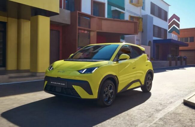 Nuova BYD Dolphin Surf 2025