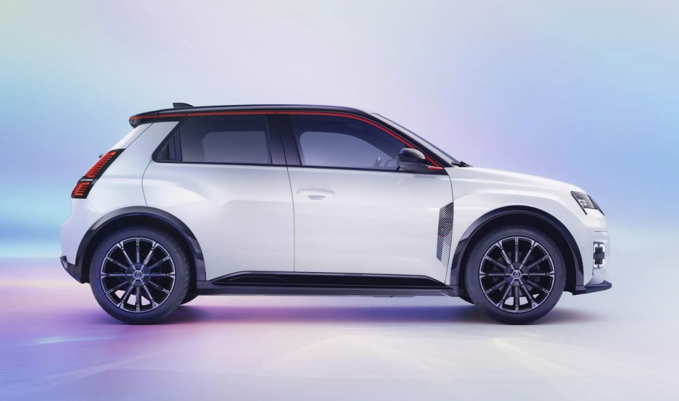 Nuovo Renault 5 E tech Electric 2025