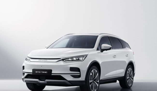 Nuovo BYD TANG 7 posti