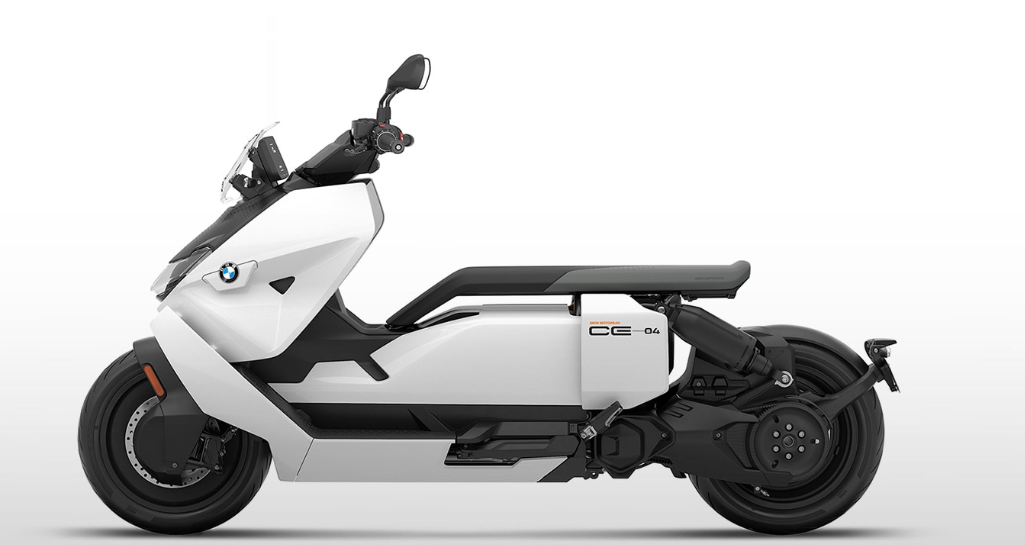 Nuovo Scooter Elettrico BMW CE 04 colore Light White Pastello Nuovo Scooter Elettrico BMW CE 04 colore Light White Pastello