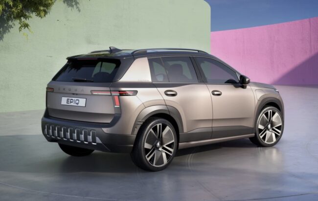 Nuovo suv compatto elettrico SKODA EPIQ 2026