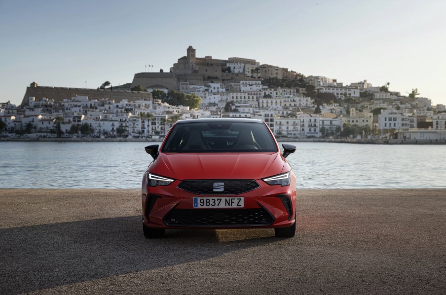 Foto frontale nuova Seat Ibiza 2026
