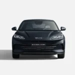 Foto frontale nuova berlina cinese BYD