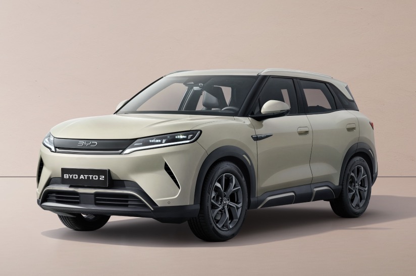 Suv cinese elettrico BYD ATTO 2