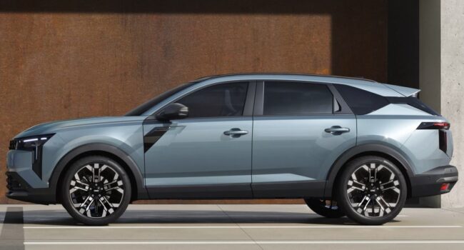 Fiancata nuova Dacia STRIKER