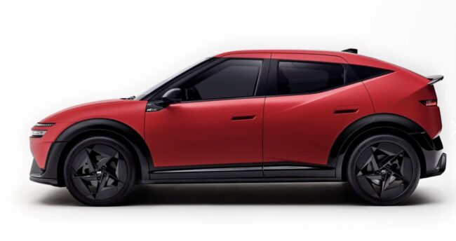 Foto fiancata nuova Hyundai IONIQ 3